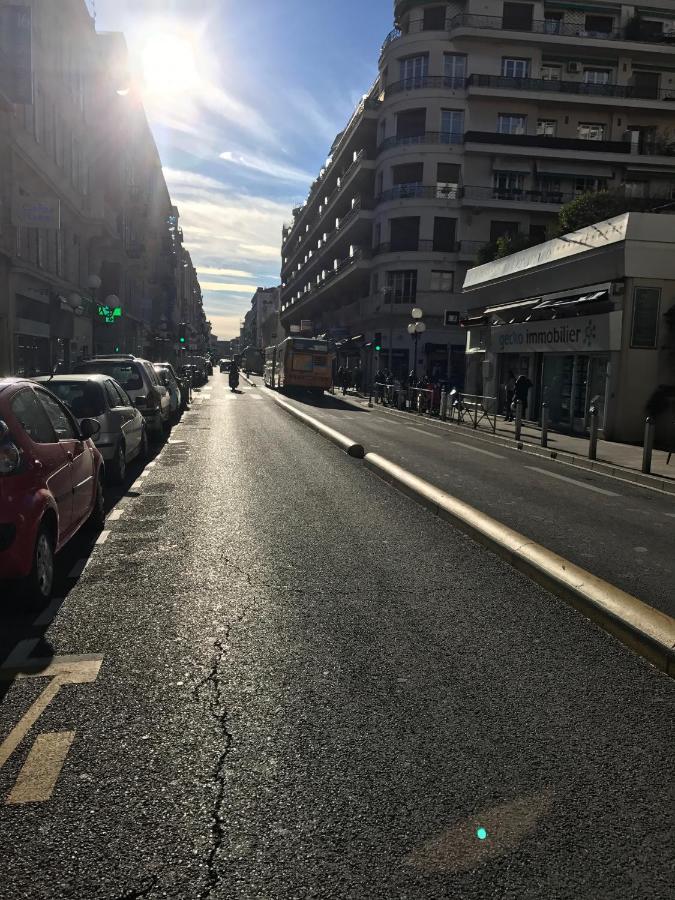1 Bdr Downtown Near Place Massena Nisa Exterior foto