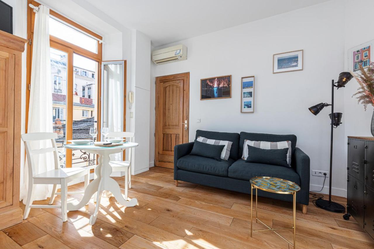 1 Bdr Downtown Near Place Massena Nisa Exterior foto